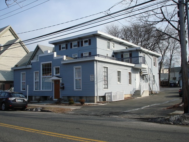 1 Mott Ave in Norwalk, CT - Foto de edificio - Building Photo