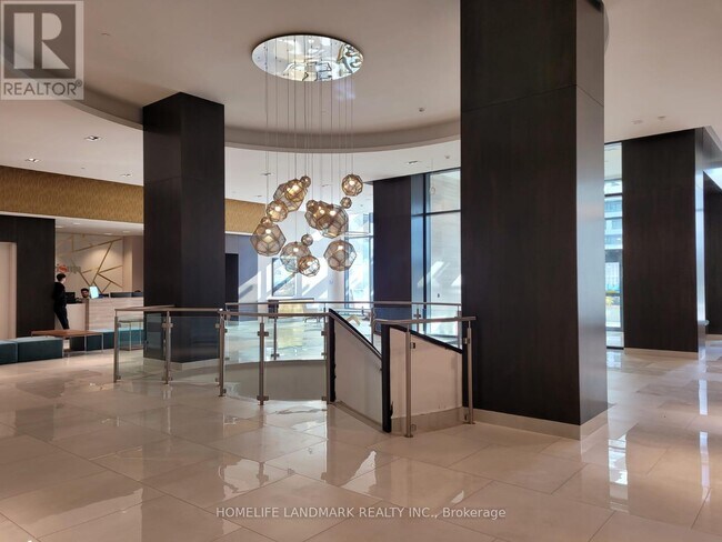 9000 Jane St in Vaughan, ON - Building Photo - Building Photo