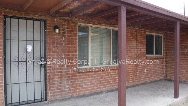 property at 4626 E Douglas St