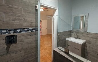 101 Quail Briar Ln in Arlington, TX - Building Photo - Building Photo