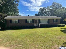 1712 Hazel Dr in Florence, SC - Building Photo