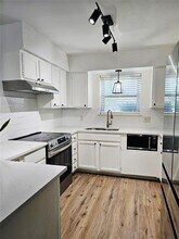 16 E Mountain Creek Ct in Grand Prairie, TX - Building Photo - Building Photo