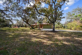 16327 Larson Ln in Hudson, FL - Building Photo - Building Photo