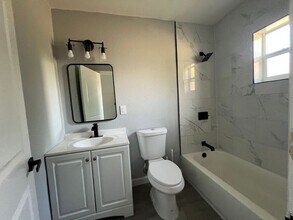 351 Ave N NE-Unit -1 in Winter Haven, FL - Foto de edificio - Building Photo