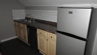 425 N Morse Ave in Liberty, MO - Building Photo - Building Photo