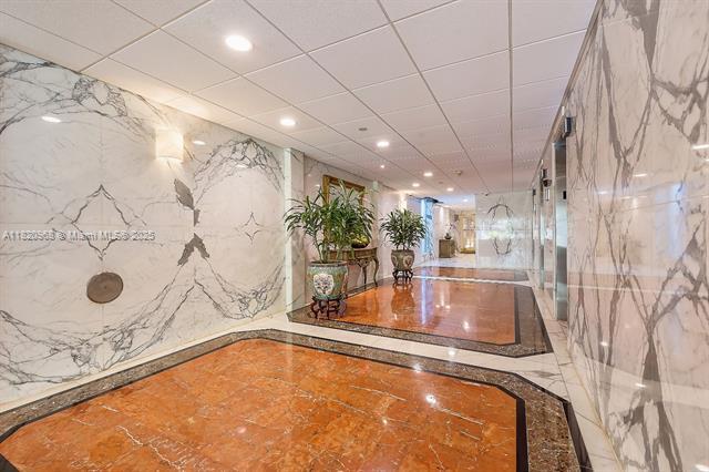 155 Ocean Lane Dr, Unit 408-308 in Key Biscayne, FL - Building Photo - Building Photo