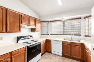 10734 W Ruth Ave in Peoria, AZ - Building Photo - Building Photo