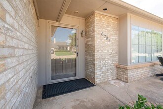 6205 Avalon Ln in Oklahoma City, OK - Building Photo - Building Photo