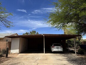 1655 N Van Buren Ave in Tucson, AZ - Building Photo - Building Photo