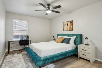 210 W Tarrant Rd in Grand Prairie, TX - Building Photo - Building Photo