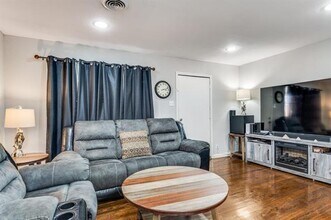 2817 Cumberland Dr in Garland, TX - Building Photo - Building Photo