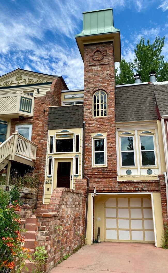 property at 457 Pearl St