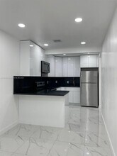 3161 NW 31st St in Miami, FL - Building Photo - Building Photo