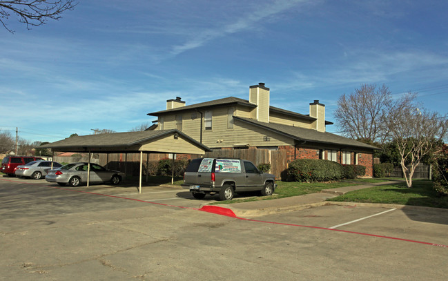 Heather Glen Townhomes in Arlington, TX - Foto de edificio - Building Photo