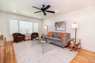 394 Fletcher Ave in Fayetteville, AR - Building Photo - Building Photo