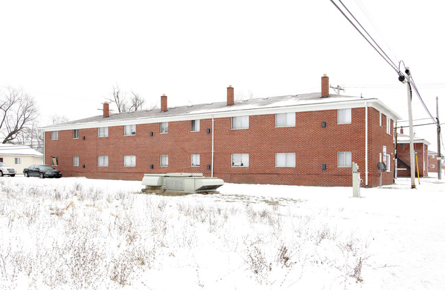 Middlebelt Apartments in Inkster, MI - Foto de edificio - Building Photo