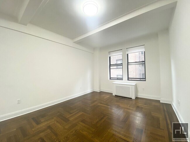 WEST 68 STREET, Unit 9G in New York, NY - Foto de edificio - Building Photo