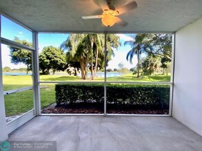 3051 N Course Dr in Pompano Beach, FL - Building Photo - Building Photo