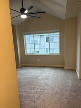 14470 SW Gold Coast Ter in Tigard, OR - Foto de edificio - Building Photo