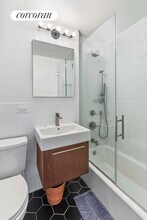 333 E 14th St in New York, NY - Building Photo - Building Photo