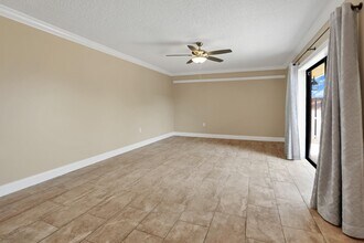 5717 57th Way in West Palm Beach, FL - Building Photo - Building Photo