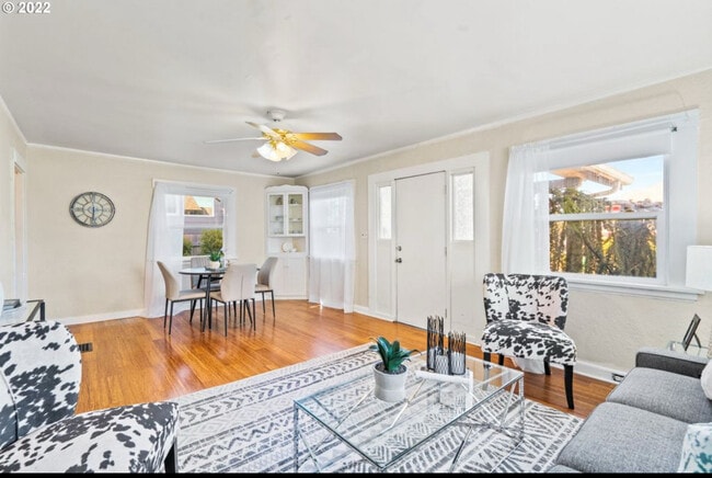 5322 NE 11th Ave in Portland, OR - Building Photo - Building Photo