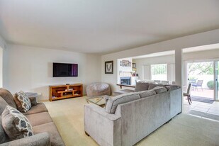 5026 N Crestridge Dr in Tucson, AZ - Building Photo