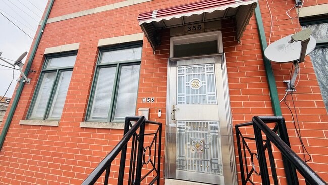 property at 356 W 31st St