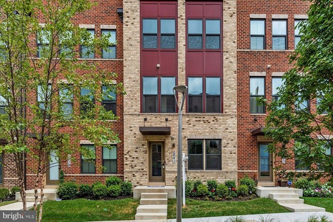 2841 Toles Park Dr in Hillcrest Heights, MD - Building Photo - Building Photo