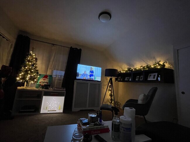 118 Walnut Ave in Ardmore, PA - Building Photo - Building Photo