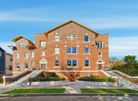 215 W Norma St in Houston, TX - Building Photo