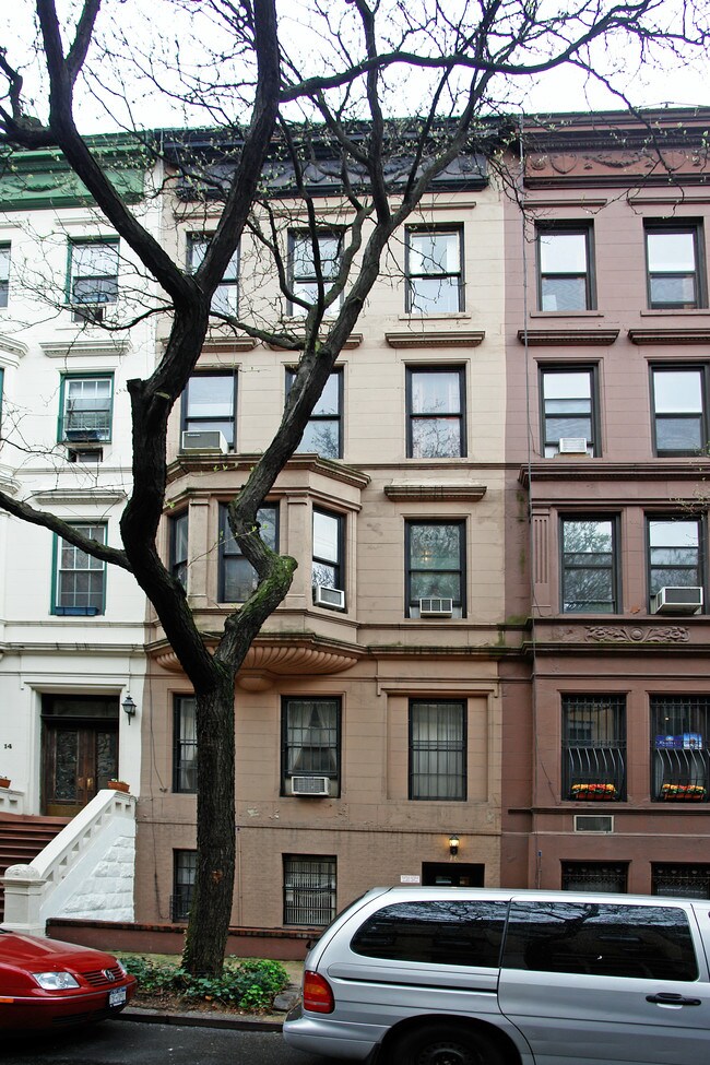 16 W 87th St in New York, NY - Building Photo - Building Photo