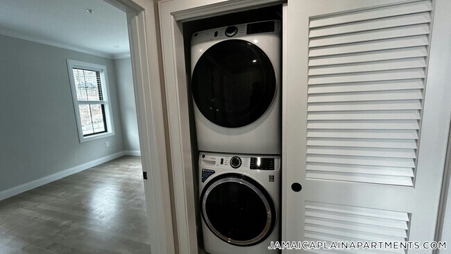 283 Lamartine St, Unit 2 in Boston, MA - Building Photo - Building Photo