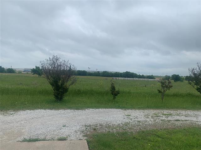 3172 Lois Rd W in Sanger, TX - Building Photo - Building Photo