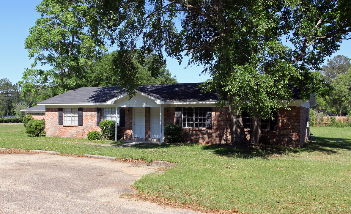 309-313 Baker Rd in Satsuma, AL - Building Photo