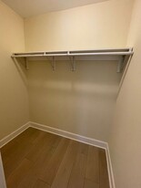 1570 Bluebird Ln in Lexington, KY - Building Photo