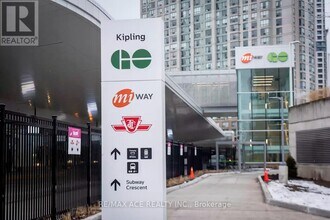 30 Samuel Wood Wy in Toronto, ON - Building Photo - Building Photo