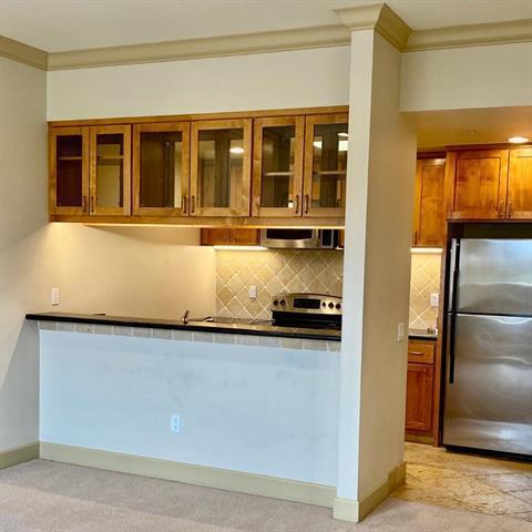 property at 520 N Santa Cruz Ave