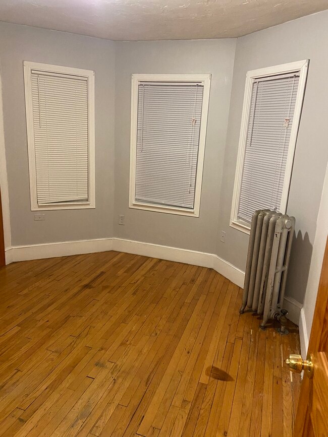 4041 Washington St, Unit 2 in Boston, MA - Building Photo - Building Photo