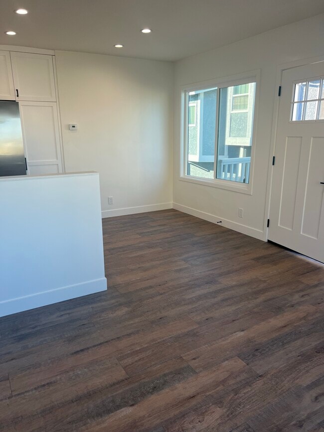 1605-1/2 Blossom Lane in Redondo Beach, CA - Foto de edificio - Building Photo