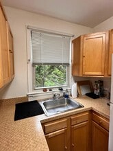 10 Burbank St in Yonkers, NY - Building Photo - Building Photo
