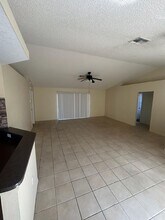 5247 Colchester Ave in Spring Hill, FL - Building Photo - Building Photo