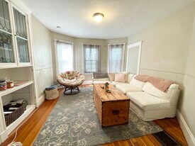 9 Taft St, Unit 1 in Boston, MA - Building Photo