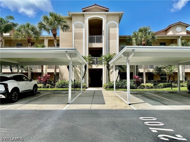 2700 Cypress Trace Cir in Naples, FL - Building Photo - Building Photo