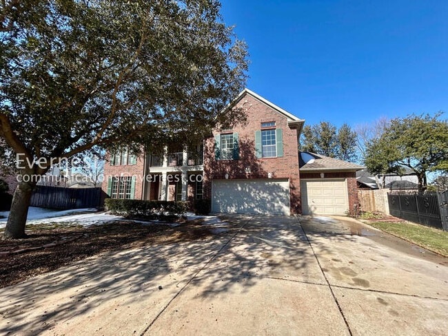 property at 6 Altman Ct