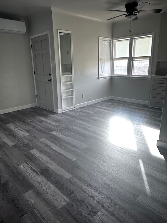 2240 5th St in La Verne, CA - Building Photo