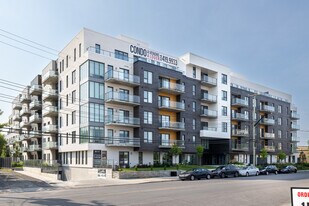 Signagure Boos-Franc in St. Laurent, QC - Building Photo
