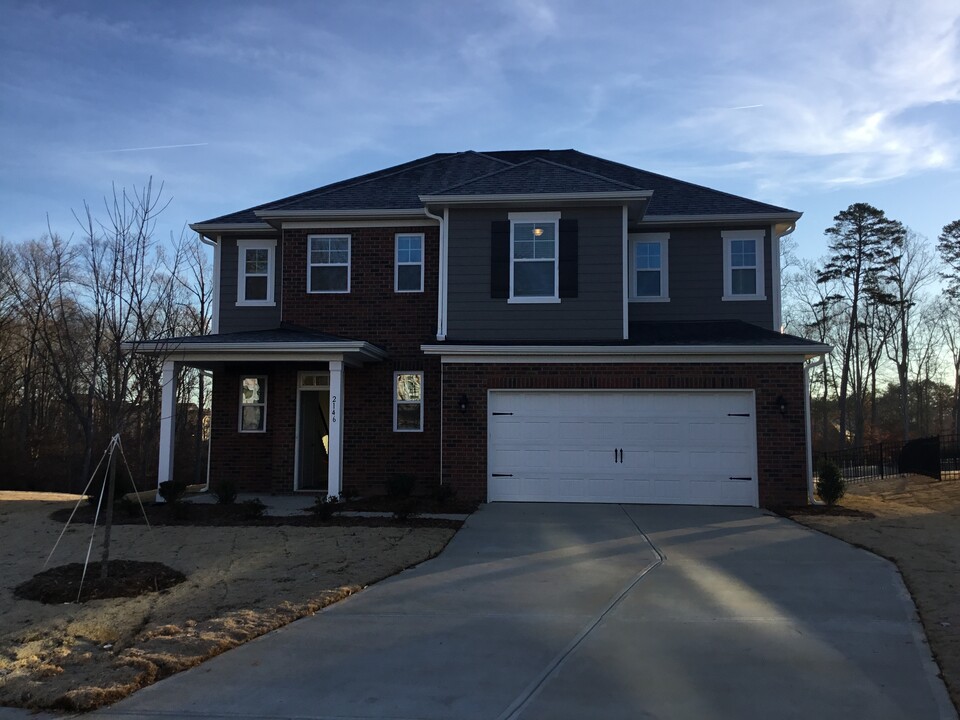 2146 Laurel Vlg Cir in Belmont, NC - Building Photo