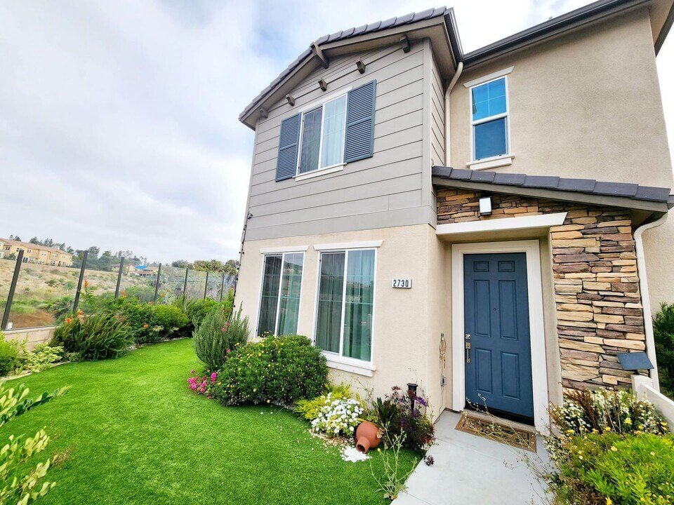2730 Pepino St in Spring Valley, CA - Building Photo