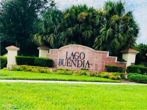 1072 Hermosa Way in Kissimmee, FL - Building Photo - Building Photo